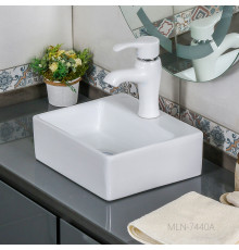 Раковина MELANA MLN-7440A