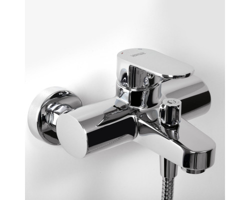 Donau 5301 Смеситель для ванны с коротким изливом WasserKRAFT